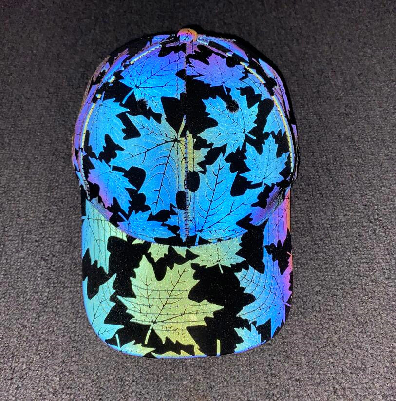 Casquette réfléchissante extérieure en forme de feuille d'érable colorée