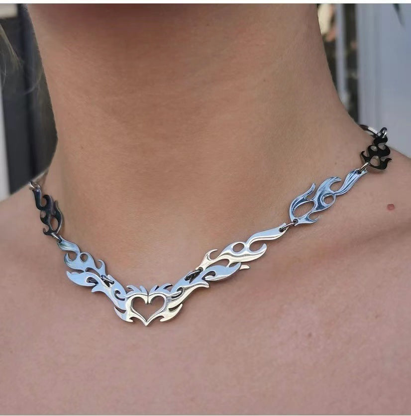 Collier Punk en forme de cœur creux, chaîne de flamme Hip Hop, à la mode