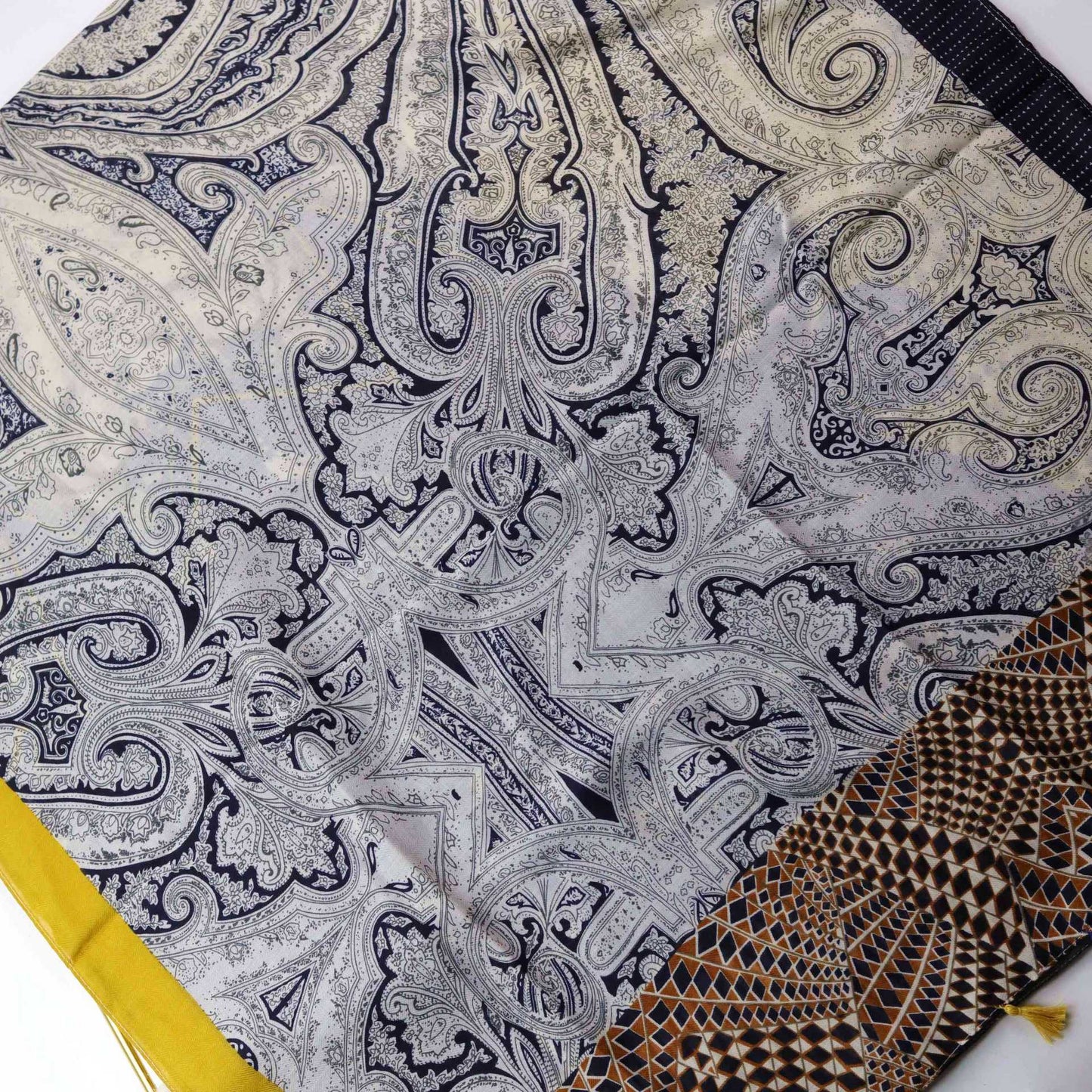 Women's Cashew Print Silk Scarf Shawl