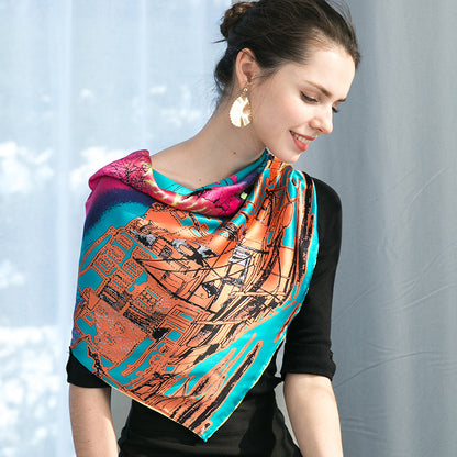 Grand foulard carré en soie bleu paon Grand foulard en soie