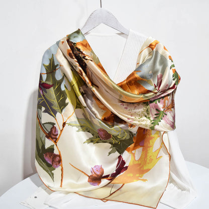 Grand foulard carré en soie 135 cm