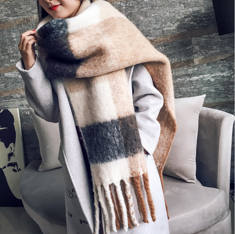 Cashmere-inspired scarf