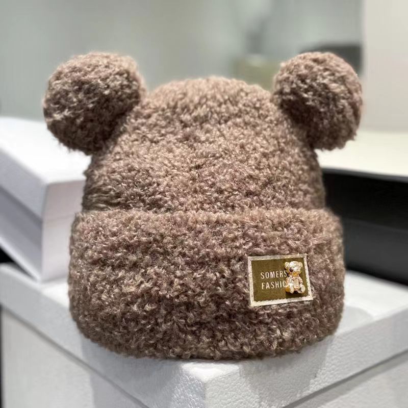 Bonnet en peluche d'hiver, ours mignon, fait paraître le visage plus petit, étiquette en métal