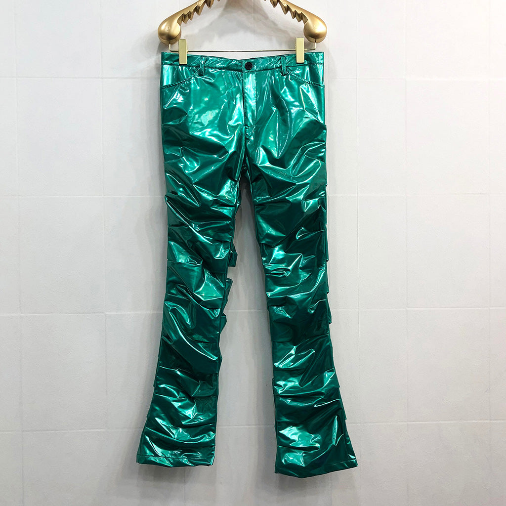 Pantalones de cuero acampanados plisados ​​con espejo reflectante brillante sexy para hombres