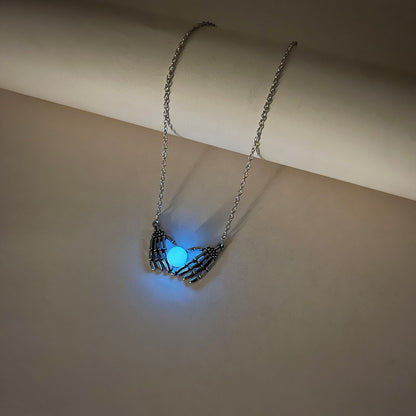 Collier lumineux avec pendentif crâne de paume et cœur pour femmes, bijoux scintillants, corde, chaîne ras du cou, cadeau de fête, à la mode, Halloween