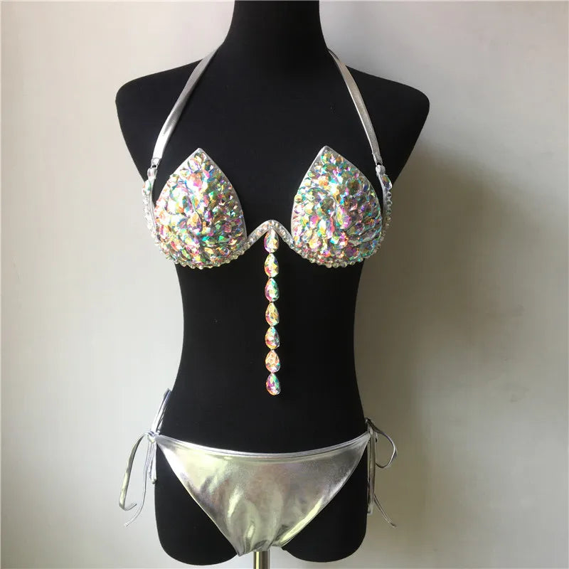 Sexy Women 2 PCS Set Shiny Diamonds Gem Bikini Suit Belly Dance Encrypted Tassel Mini Skirt Beach Festival Rave Matching Outfits