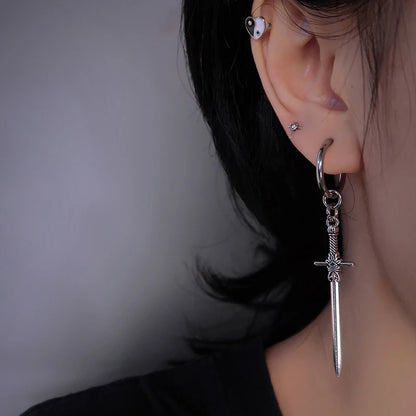 Boucles d'oreilles épée croisée Y2k en alliage, Style Cyberpunk, bijoux pour hommes et femmes, cadeaux de fête, nouvelle collection 2023