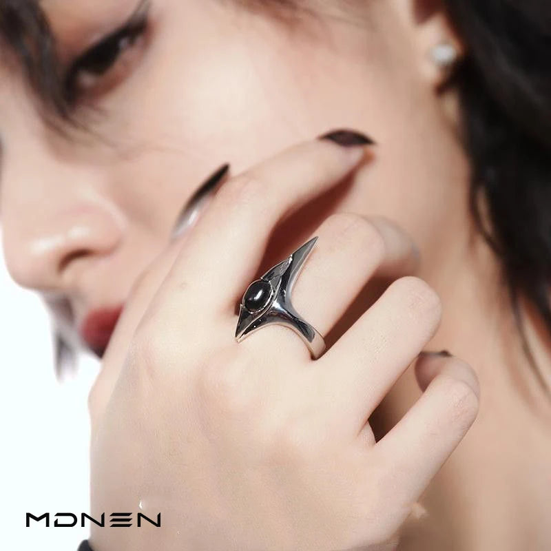 Nuevo anillo original con punta de personalidad, anillo de metal oscuro push punk de pared industrial súper pesado para hombres y mujeres