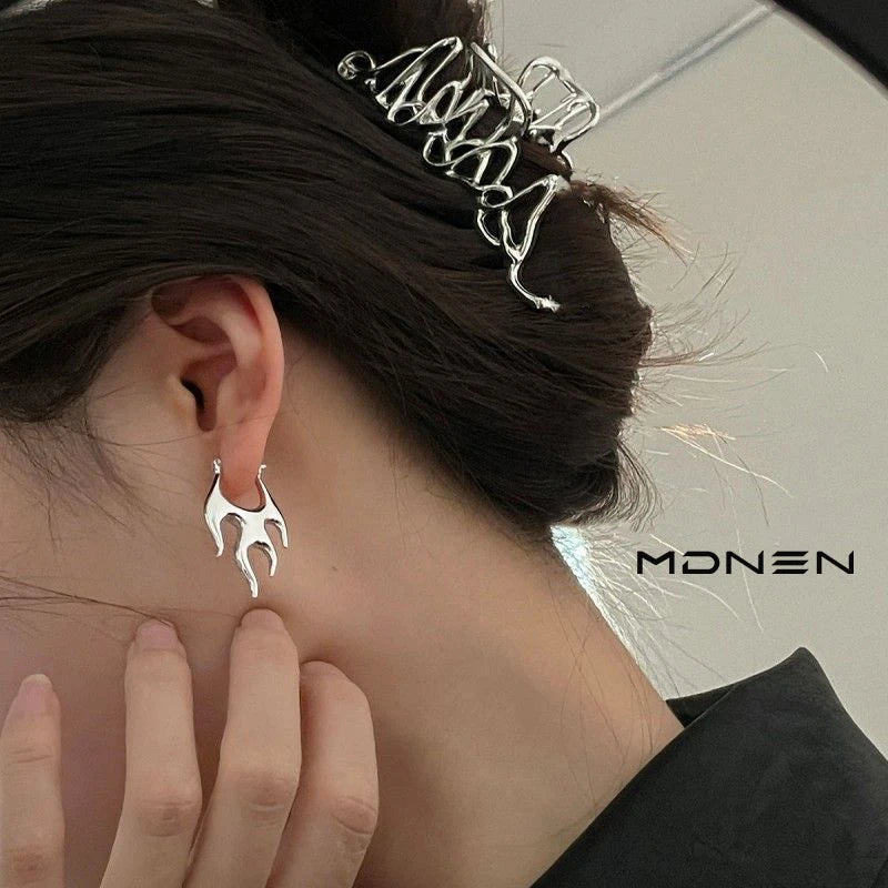 2023 New Niche Design Flame Premium Unique Stud Cold Air Earrings For Women Jewelry Gifts