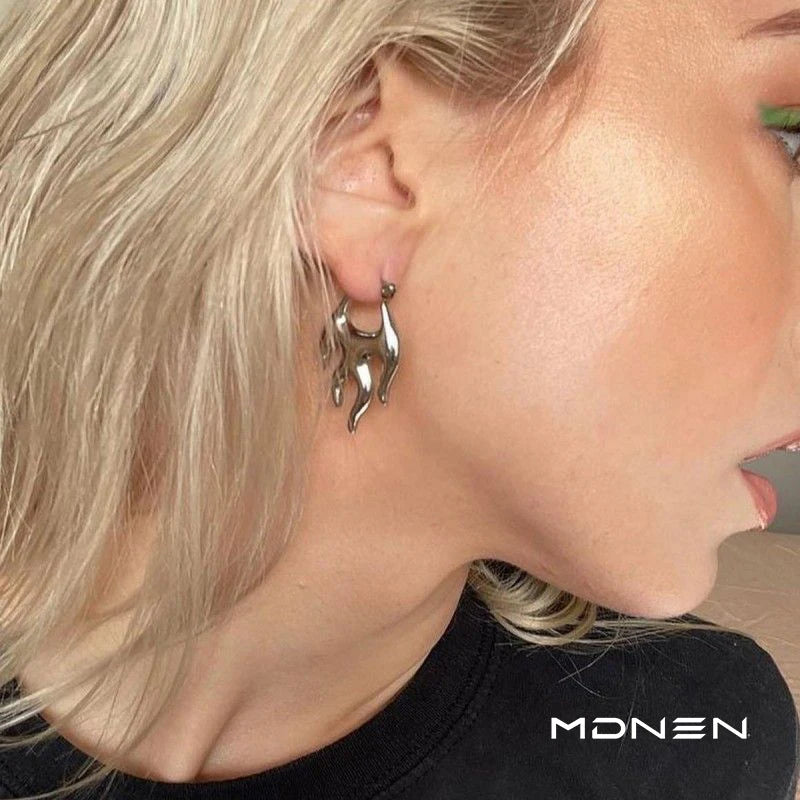 2023 New Niche Design Flame Premium Unique Stud Cold Air Earrings For Women Jewelry Gifts