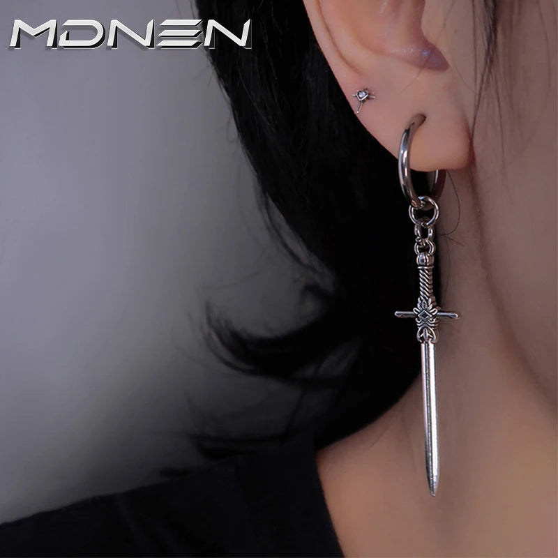 Boucles d'oreilles épée croisée Y2k en alliage, Style Cyberpunk, bijoux pour hommes et femmes, cadeaux de fête, nouvelle collection 2023