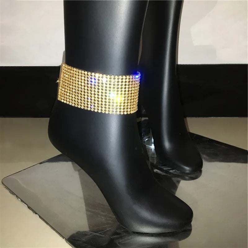 Tobilleras con diamantes de imitación de cristal para mujer, accesorios dorados de lujo para celebridades, joyería para pies para fiesta y Festival, moda salvaje