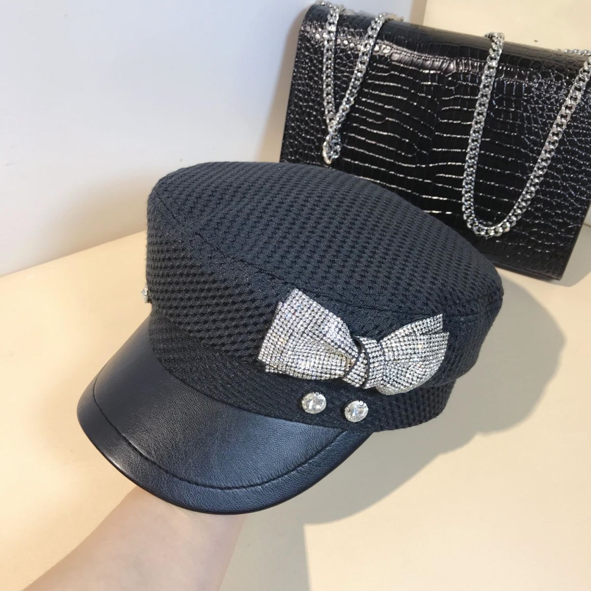 Épissage Socialite dessus plat strass arc marine chapeau femme