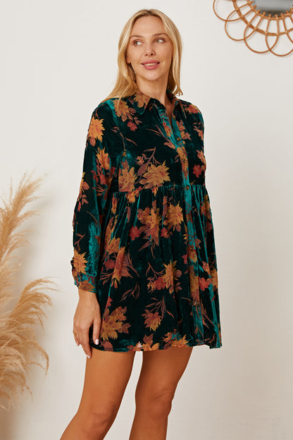 Robe chemise florale boutonnée à col et col