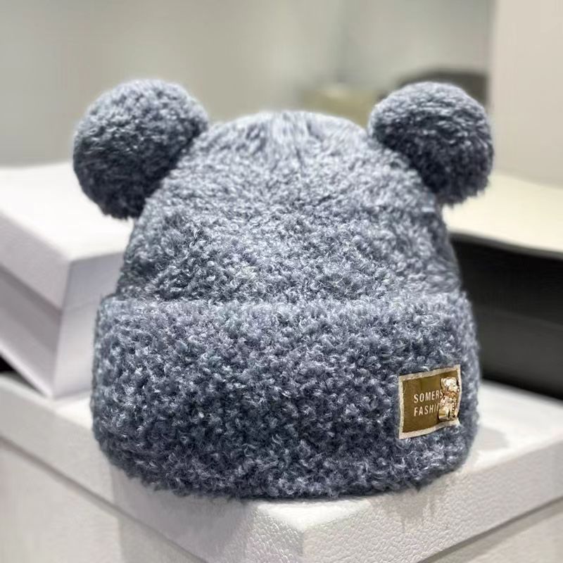 Bonnet en peluche d'hiver, ours mignon, fait paraître le visage plus petit, étiquette en métal